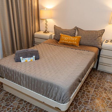 Appartement Compact Haven With Private Entrance And Free Parking And Laundry à Ponce Extérieur photo
