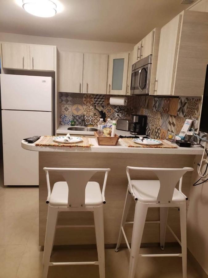 Appartement Compact Haven With Private Entrance And Free Parking And Laundry à Ponce Extérieur photo